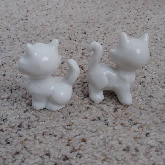 Cat porcelain figures - Picture 3 of 6